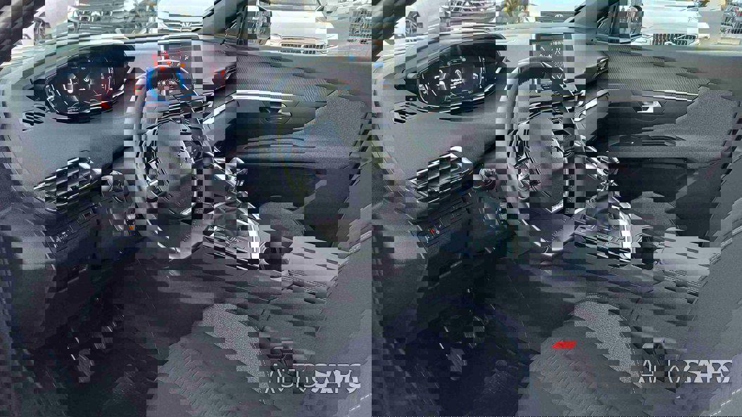 Peugeot 3008 1.2 PureTech Active Pack de 2024