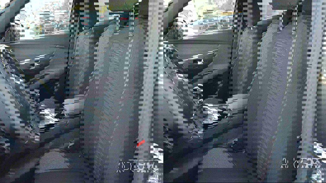 Peugeot 3008 1.2 PureTech Active Pack de 2024