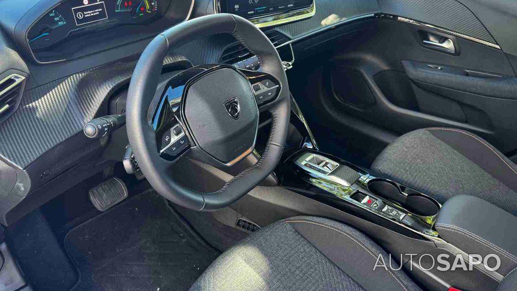 Peugeot E-208 de 2025