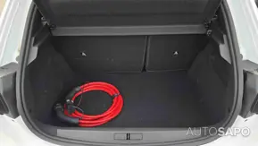 Peugeot E-208 de 2025