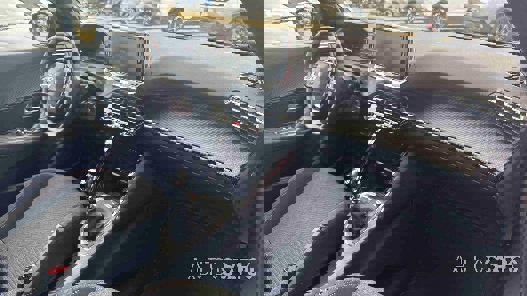 Peugeot 2008 1.2 PureTech Style de 2025