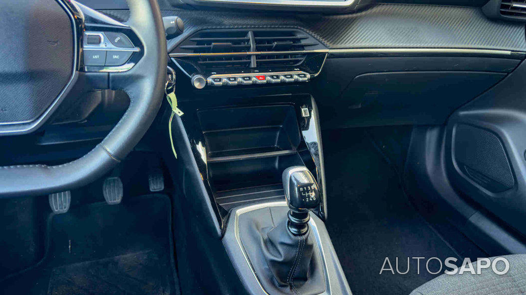 Peugeot 2008 1.2 PureTech Style de 2025