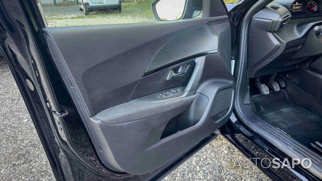 Peugeot 2008 1.2 PureTech Style de 2025