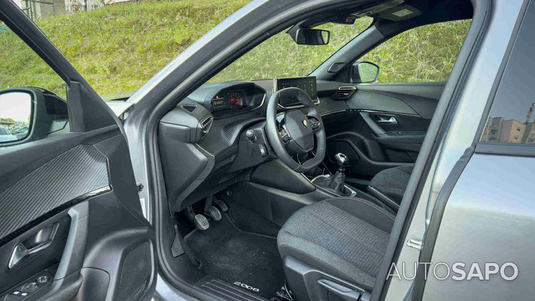 Peugeot 2008 1.2 PureTech Style de 2025