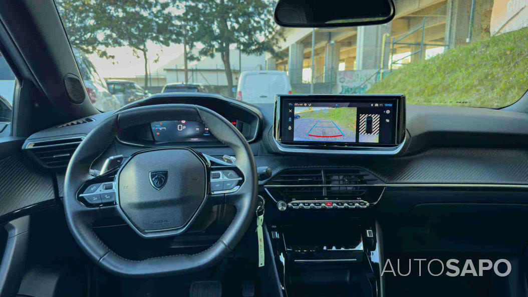 Peugeot 2008 1.2 PureTech Allure EAT8 de 2025