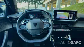 Peugeot 2008 1.2 PureTech Allure EAT8 de 2025