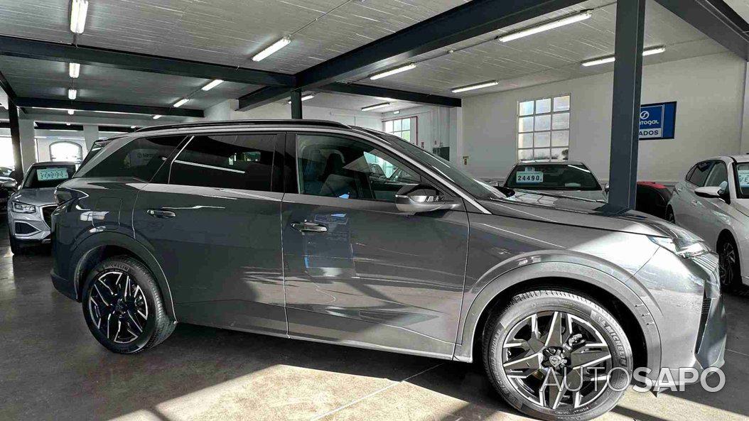 Peugeot 5008 de 2025