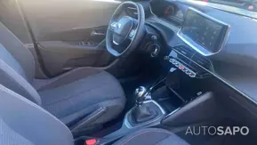 Peugeot 2008 1.2 PureTech Style de 2025