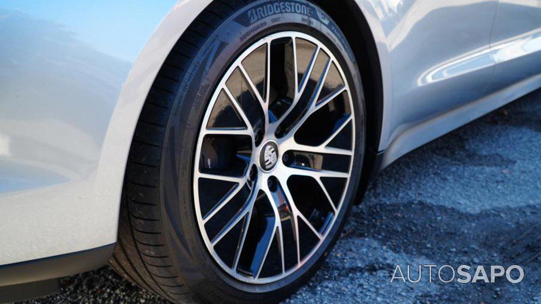 Porsche Taycan de 2023