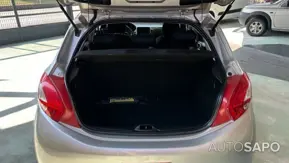 Peugeot 208 1.2 PureTech Active de 2013