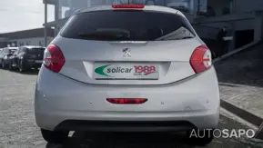 Peugeot 208 de 2012