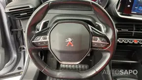 Peugeot 2008 1.2 PureTech Active Pack EAT8 de 2020