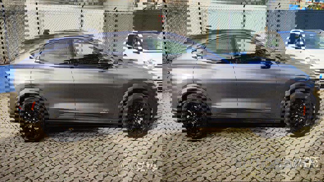 Ford Mustang Mach-E de 2021