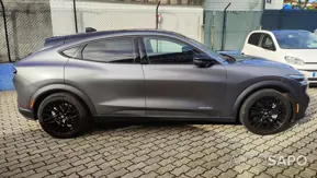 Ford Mustang Mach-E de 2021