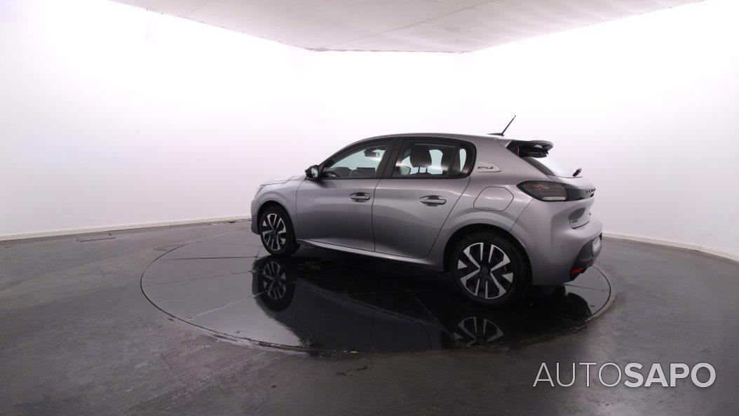 Peugeot E-208 de 2025