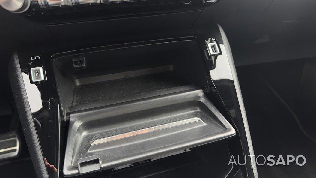 Peugeot e-2008 de 2022