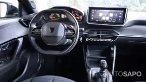 Peugeot 2008 1.2 PureTech Active de 2023