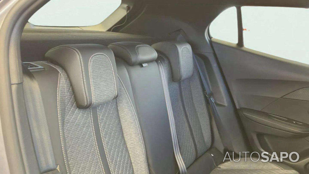 Peugeot 2008 1.2 PureTech Allure de 2024