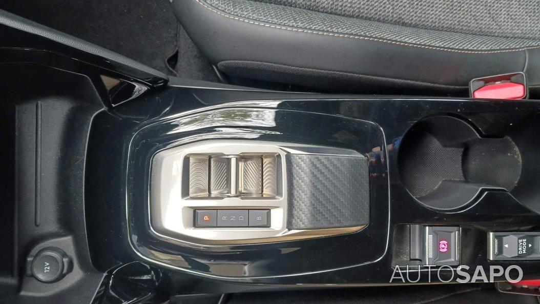 Peugeot e-2008 de 2024