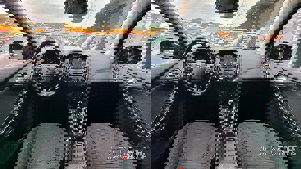 Ford Focus 1.0 EcoBoost Titanium de 2016