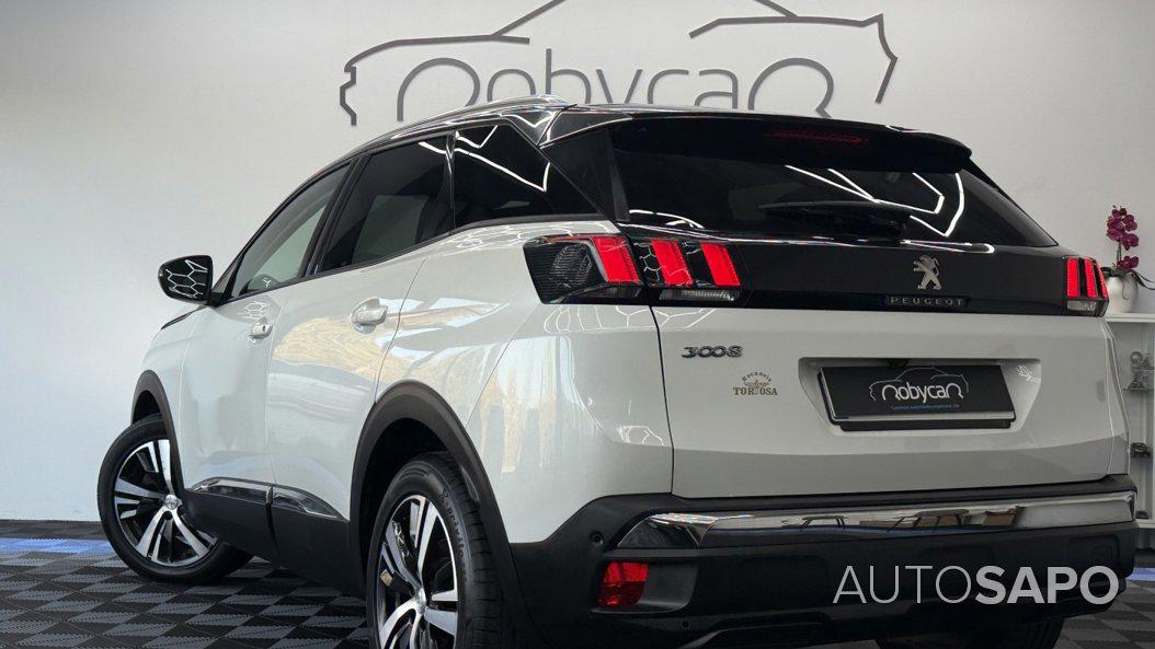 Peugeot 3008 1.2 PureTech Allure Pack EAT8 de 2019