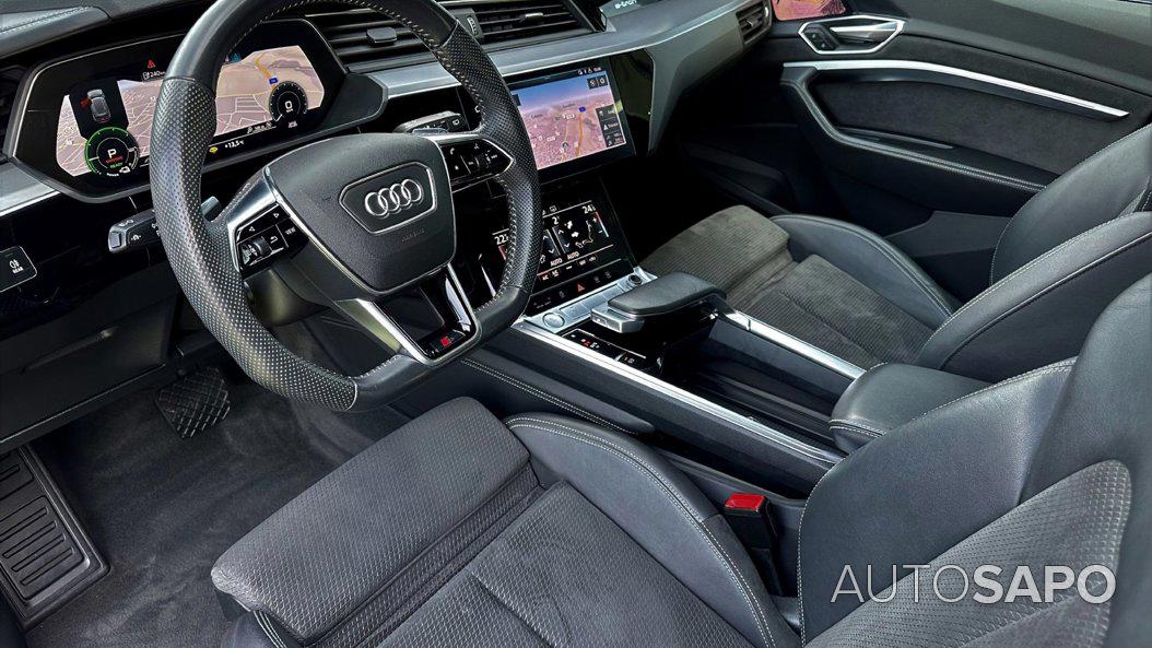 Audi e-tron 55 quattro S line de 2020