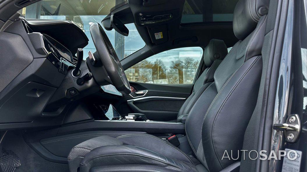 Audi e-tron 55 quattro S line de 2020