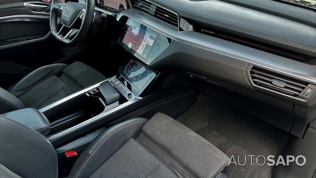 Audi e-tron 55 quattro S line de 2020