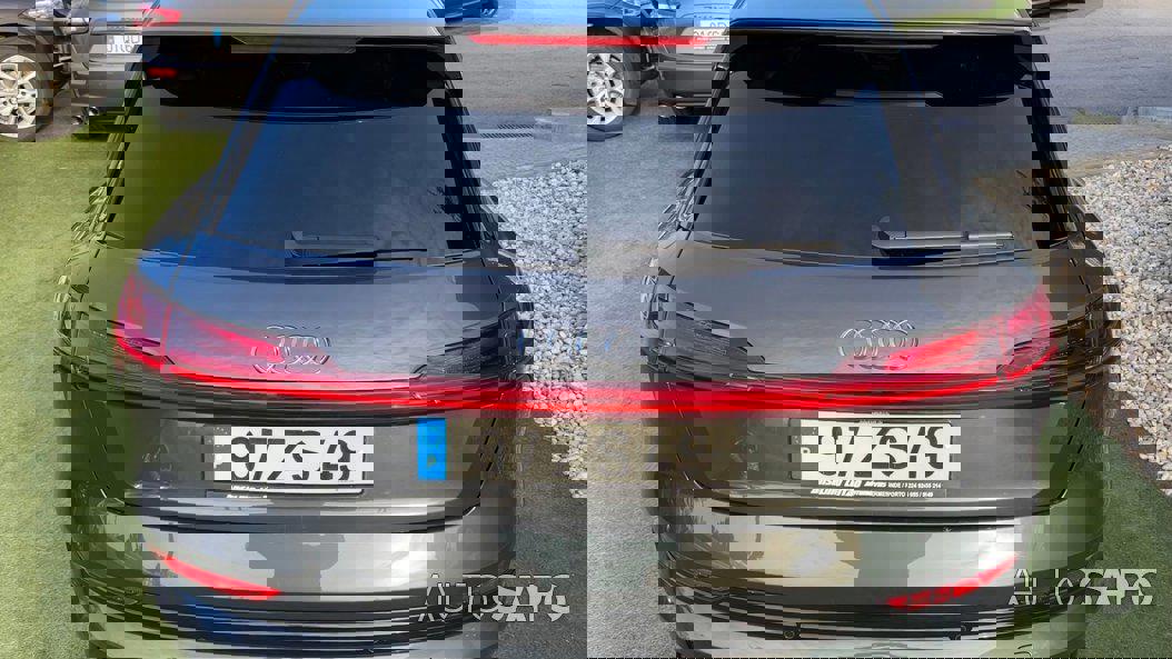 Audi e-tron 55 quattro S line de 2020