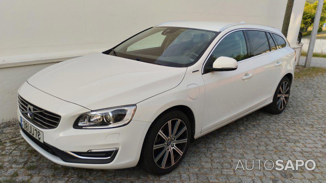 Volvo V60 D6 AWD Plug-in Hybrid 2.4 Momentum de 2018