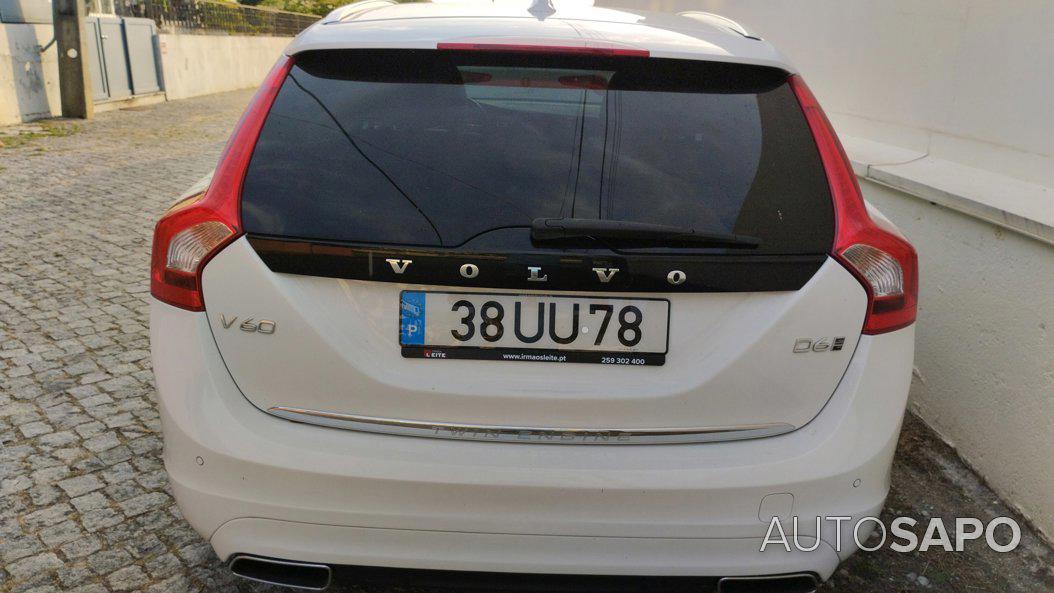 Volvo V60 D6 AWD Plug-in Hybrid 2.4 Momentum de 2018