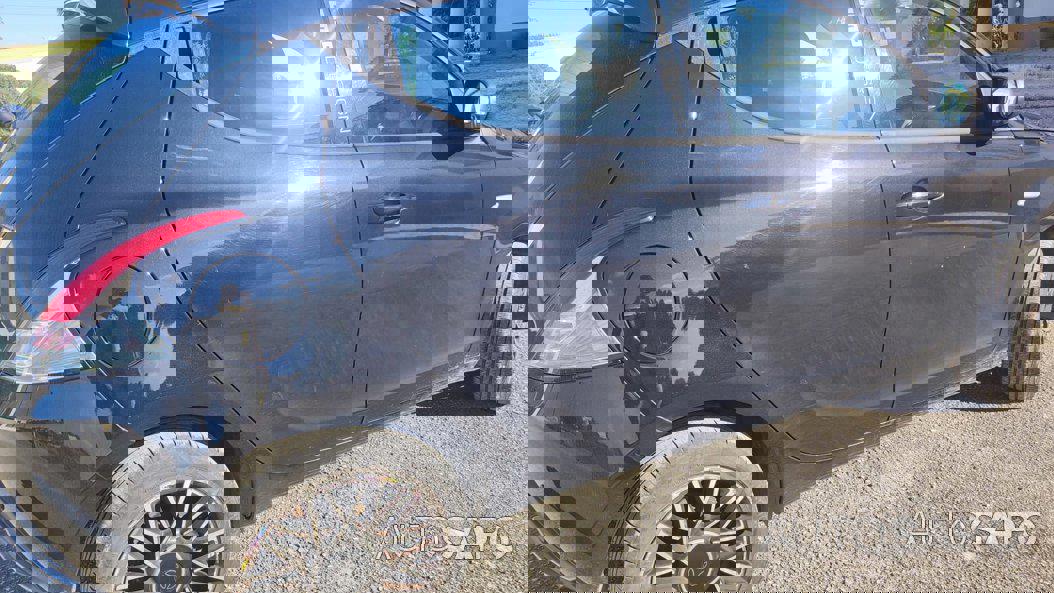 Lancia Ypsilon 1.3 M-jet New Base de 2014