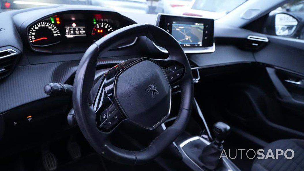Peugeot 2008 1.2 PureTech Active de 2021