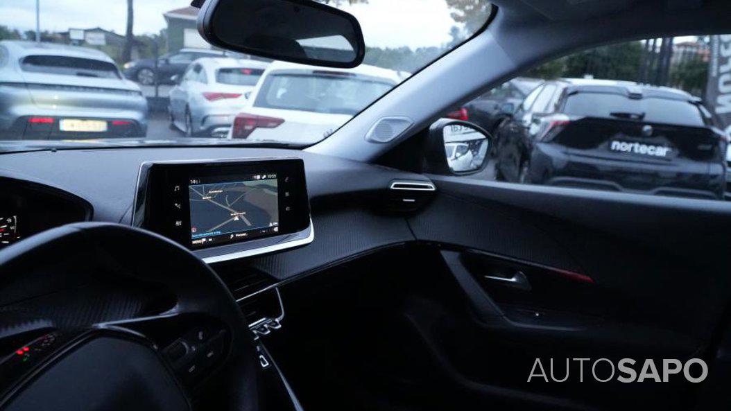Peugeot 2008 1.2 PureTech Active de 2021