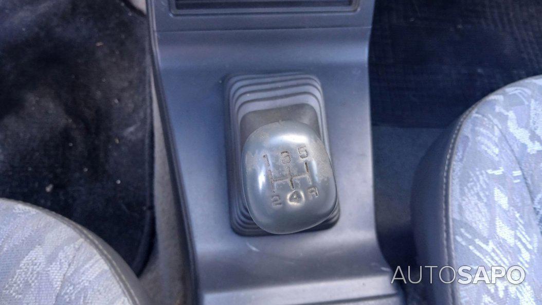 Mitsubishi L200 de 2000