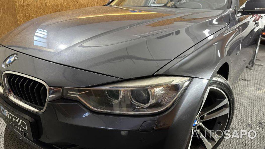 BMW Série 3 320 d Auto Line Sport de 2012