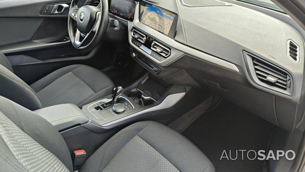 BMW Série 1 118 i Line Sport Auto de 2023
