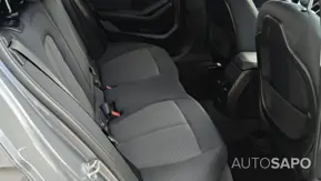 BMW Série 1 118 i Line Sport Auto de 2023