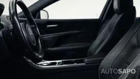 Jaguar XE 2.0 D R-Sport Aut. de 2016