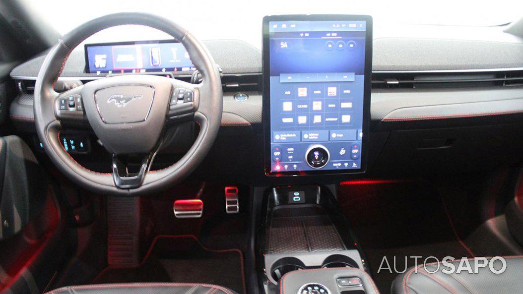 Ford Mustang Mach-E de 2021