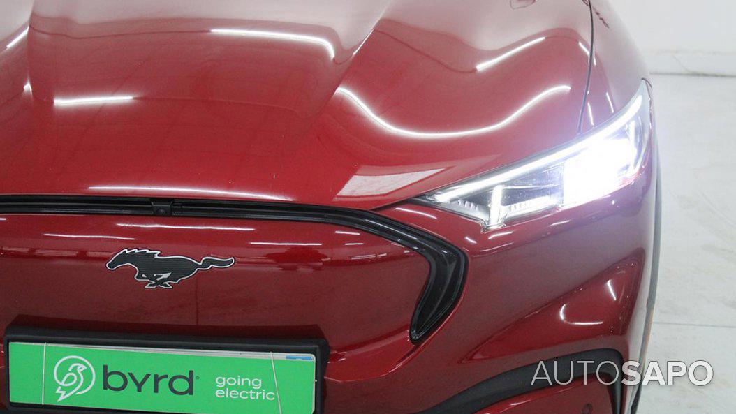 Ford Mustang Mach-E de 2021