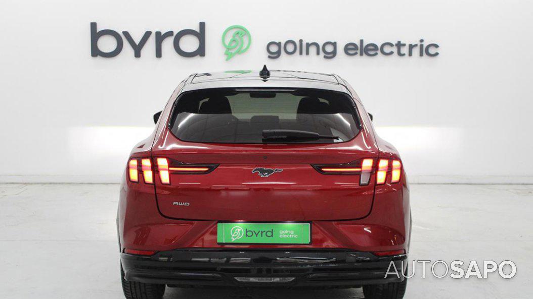 Ford Mustang Mach-E de 2021