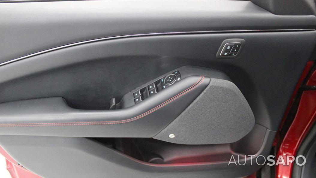 Ford Mustang Mach-E de 2021