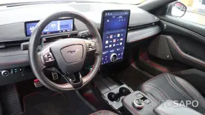 Ford Mustang Mach-E de 2021