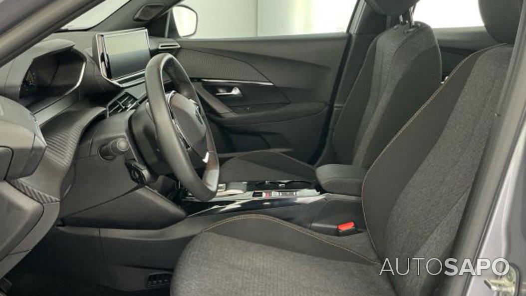 Peugeot e-2008 Active de 2025