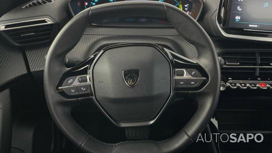 Peugeot e-2008 Active de 2025