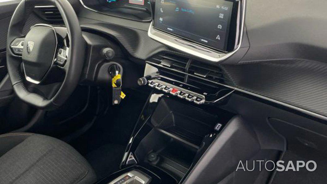 Peugeot e-2008 Active de 2025