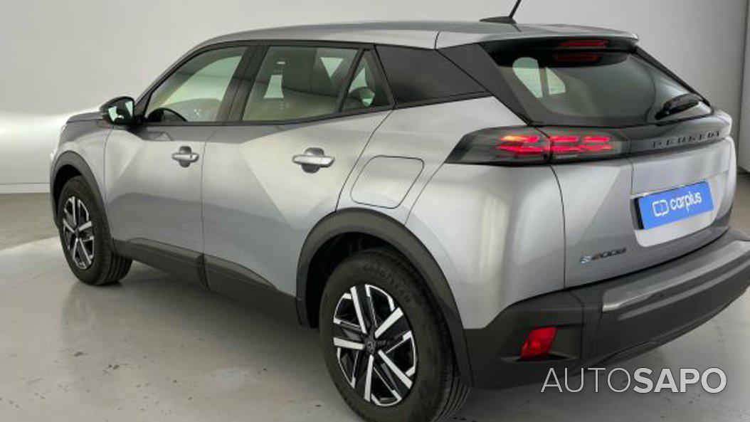 Peugeot e-2008 Active de 2025