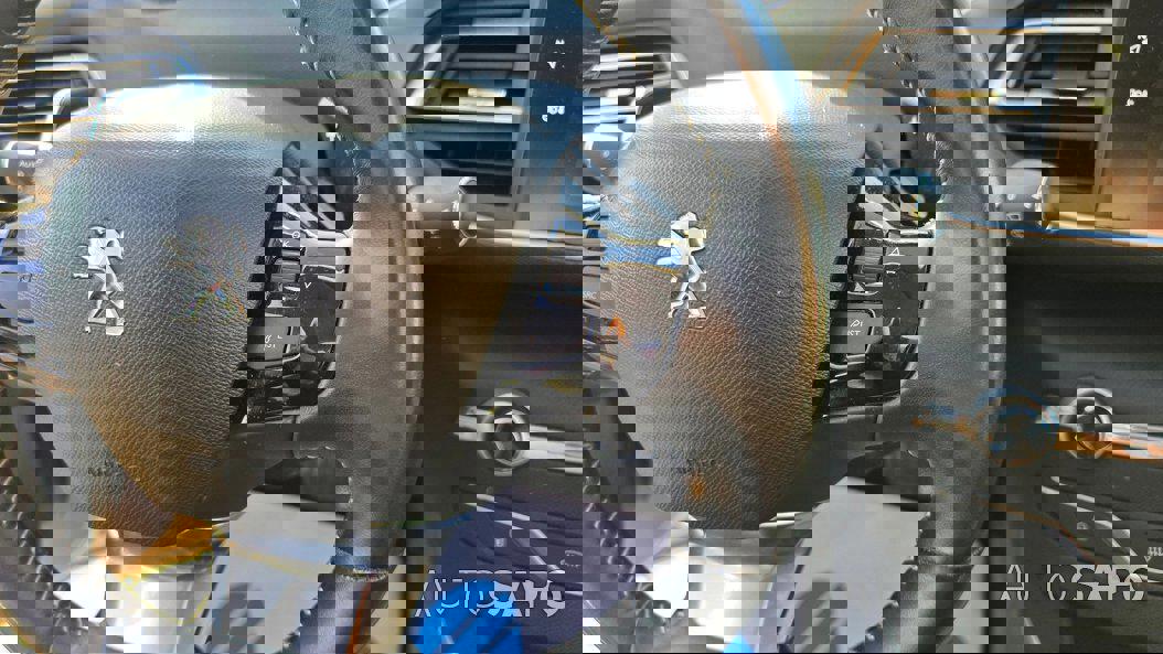 Peugeot 308 1.2 PureTech Allure EAT8 de 2020