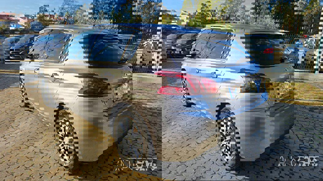 Peugeot 308 1.2 PureTech Allure EAT8 de 2020